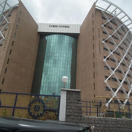Hitech Shilparamam Guest House Hyderabad Exterior foto