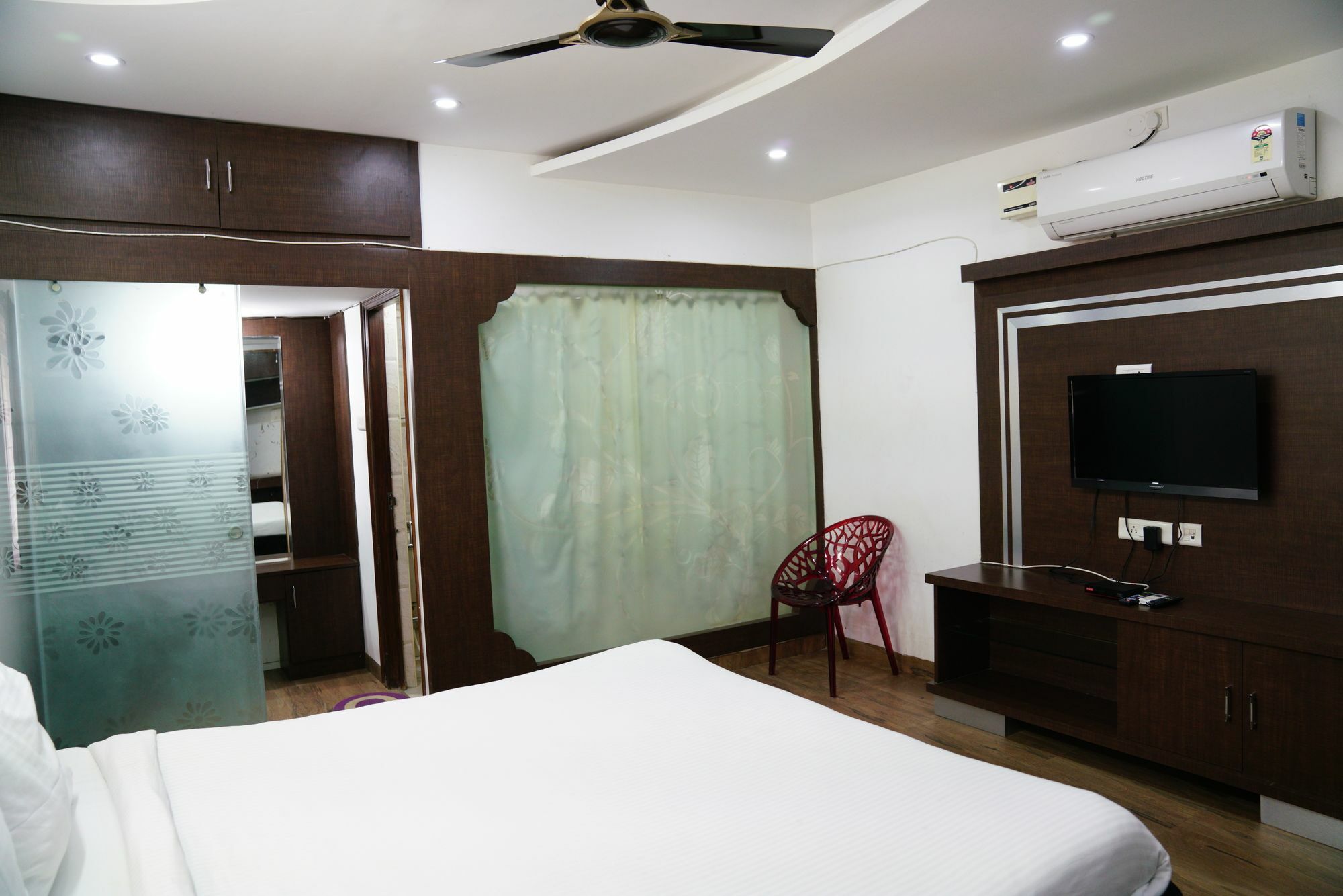 Hitech Shilparamam Guest House Hyderabad Exterior foto